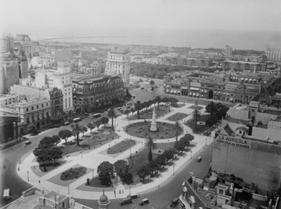 Endless Mile, Buenos Aires, Plaza de Mayo