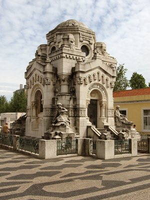 Lisboa, Cemitério do Alto de São João, Viscondes de Valmor