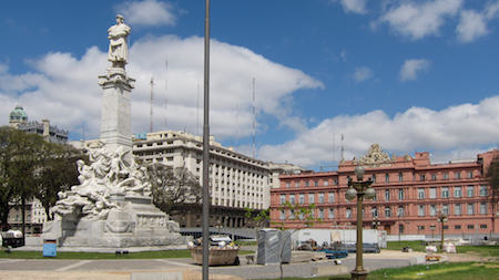 Buenos Aires, Plaza Colón, Monumento a Cristóbal Colón
