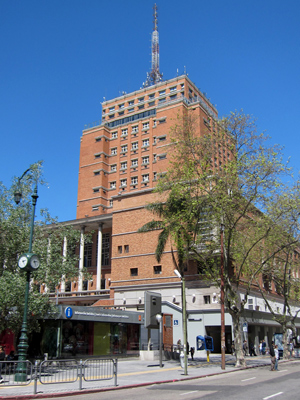 Montevideo, Avenida 18 de Julio, Palacio Municipal