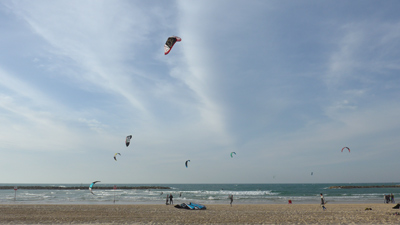 Israel, Tel Aviv, beach promenade, paragliding