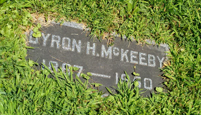 USA, Iowa, Cedar Rapids, Oak Hill Cemetery, Byron McKeeby