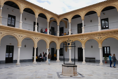 España, Andalucía, Osuna, Colegio-Universidad de la Purísima Concepción, patio